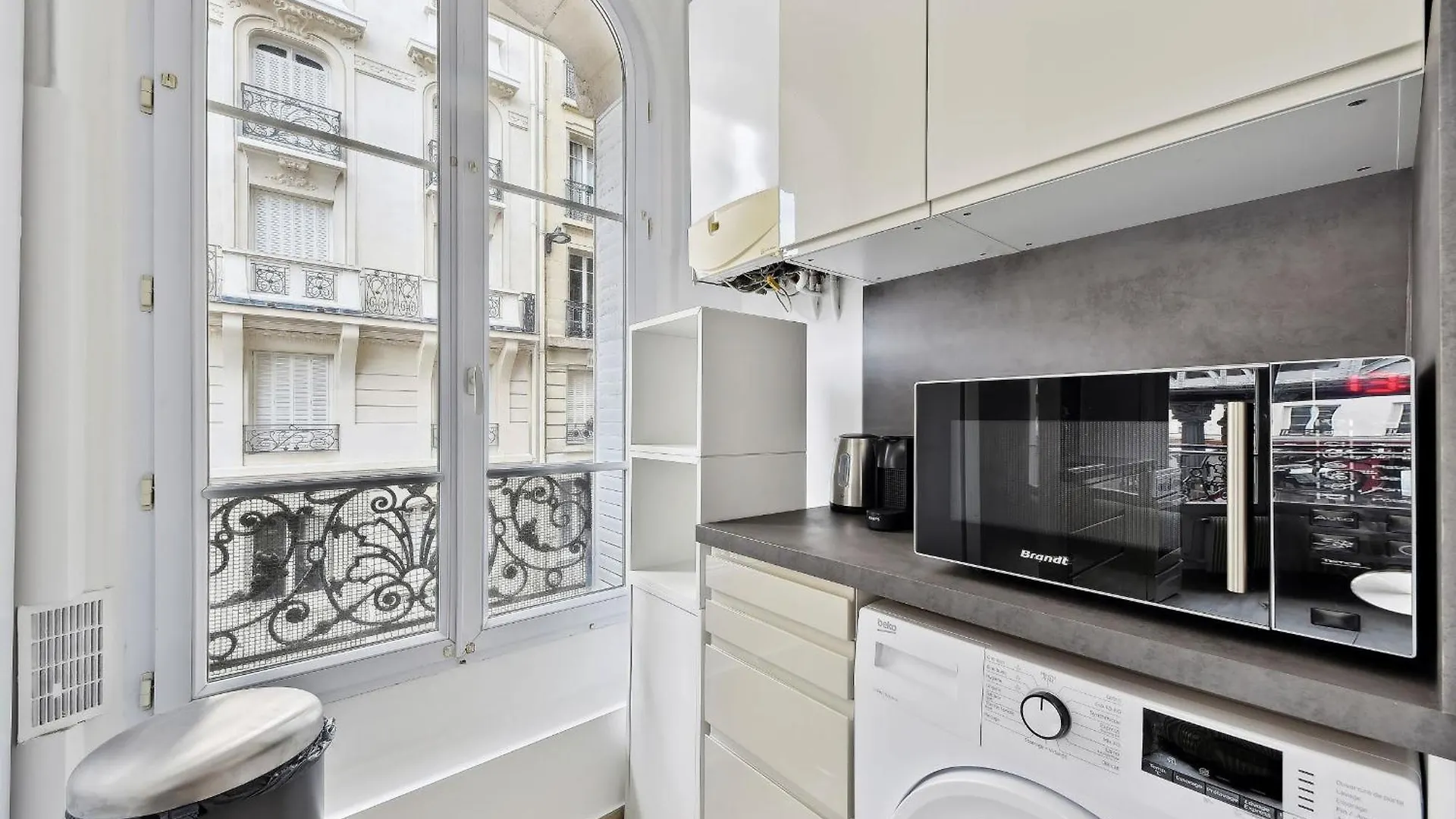Apartment Eiffel Tower & Grenelle - 2Br - Cityapartmentstay Paris